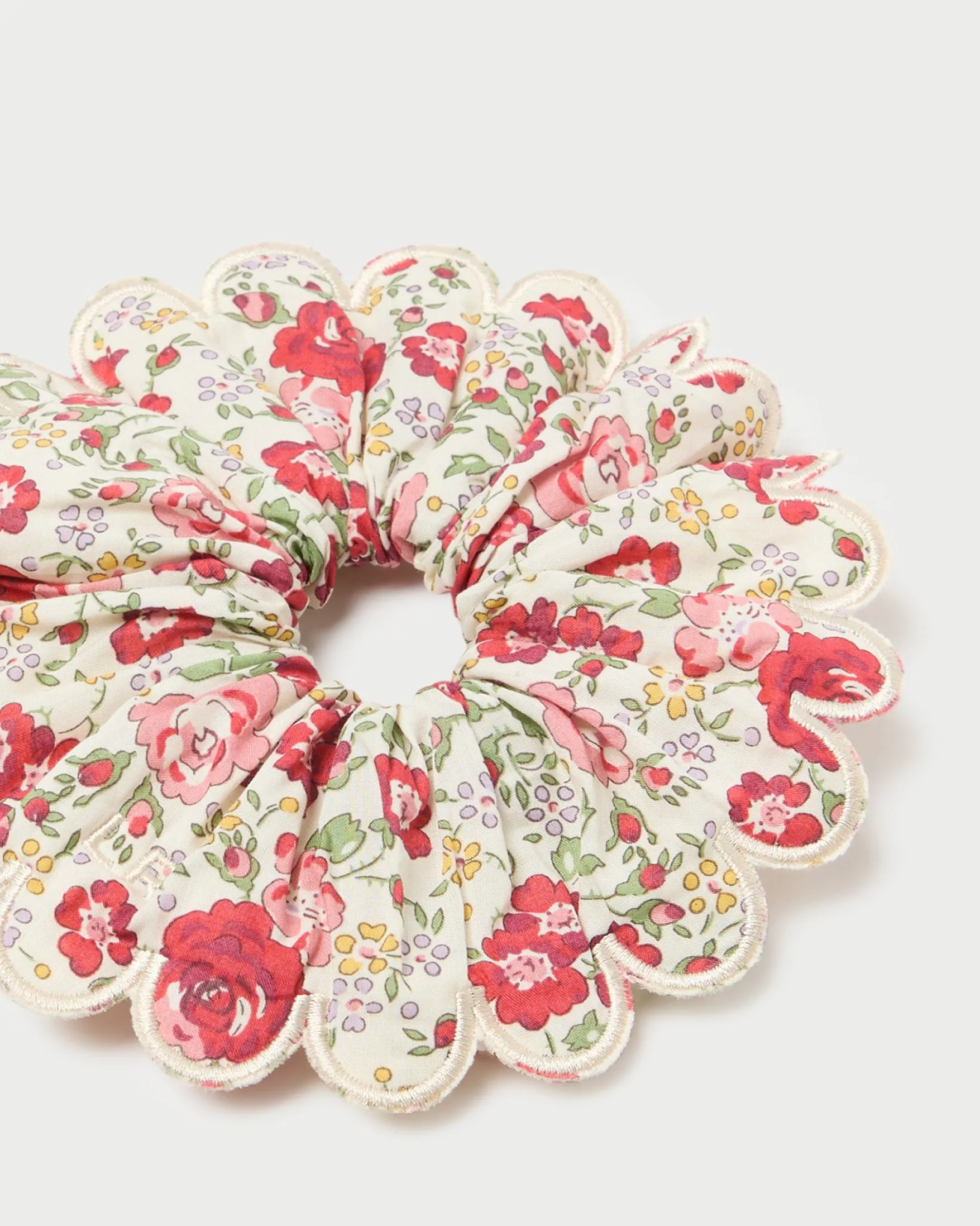 Outlet Frankie Scallop Scrunchie Accessories