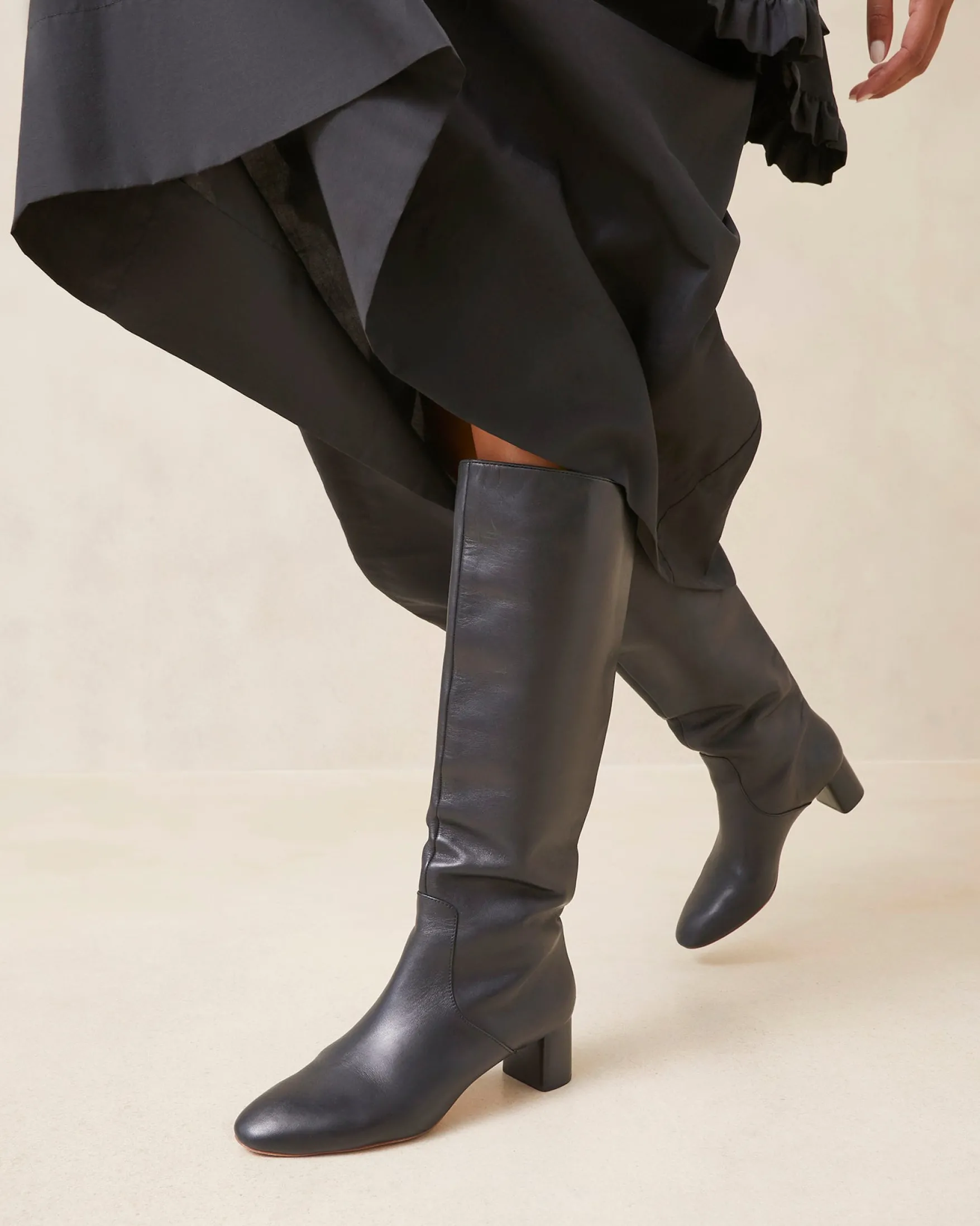 Online Gia Cognac Tall Boot Boots