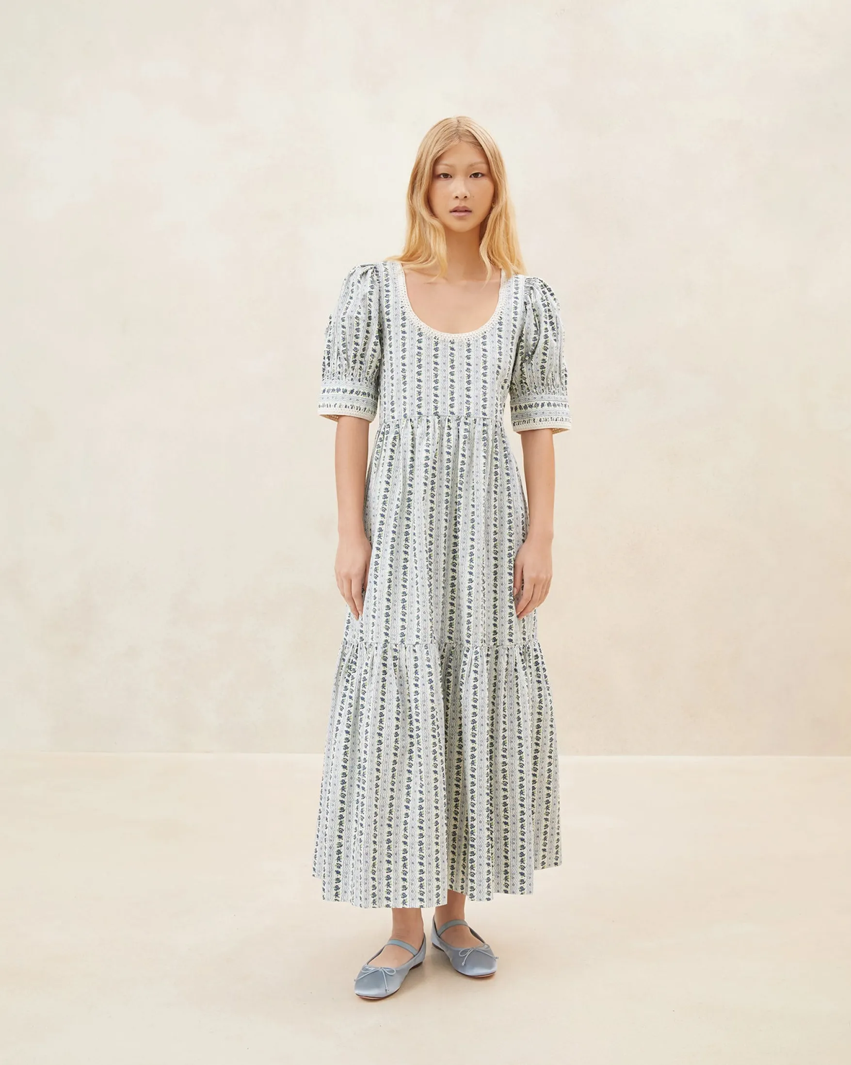 Gillian Blue Floral Puff-Sleeve Dress Dresses
